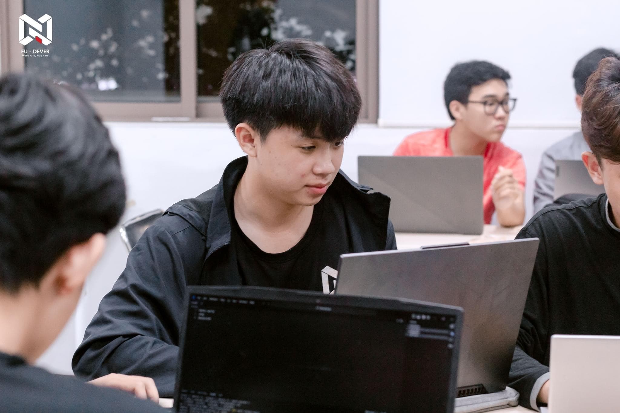 Nguyễn Thúc Hoàng Phương - Thành viên DEVER